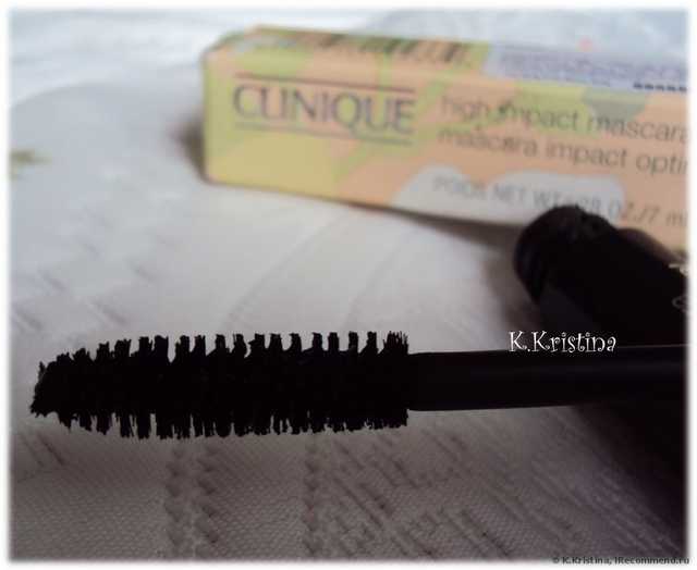 Идеальная тушь для ежедневного макияжа – Clinique High Impact Mascara.