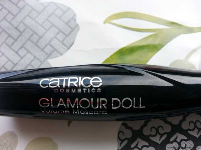 Тушь для ресниц Catrice Glamour Doll Volume Mascara - фото