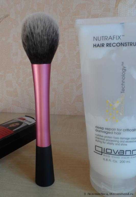 Кисть для румян Real Techniques by Samantha Chapman Blush Brush - фото