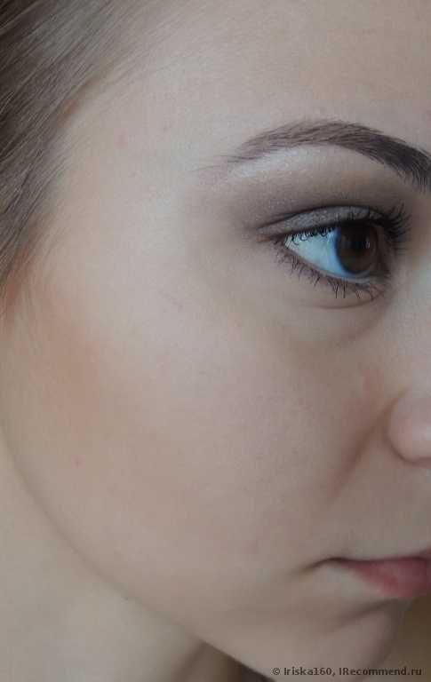 Кисть для румян Real Techniques by Samantha Chapman Blush Brush - фото