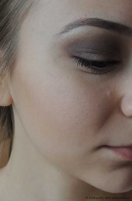 Кисть для румян Real Techniques by Samantha Chapman Blush Brush - фото