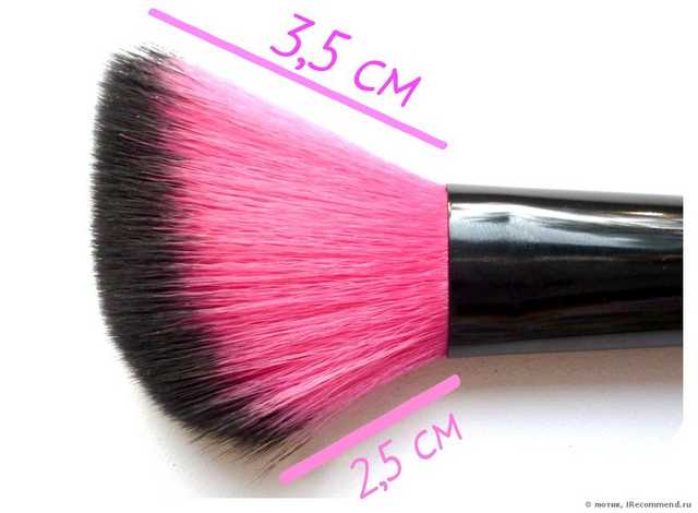 Кисть для румян Essence Blush Brush - фото
