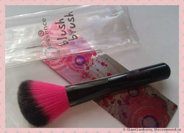 Кисть для румян Essence Blush Brush - фото