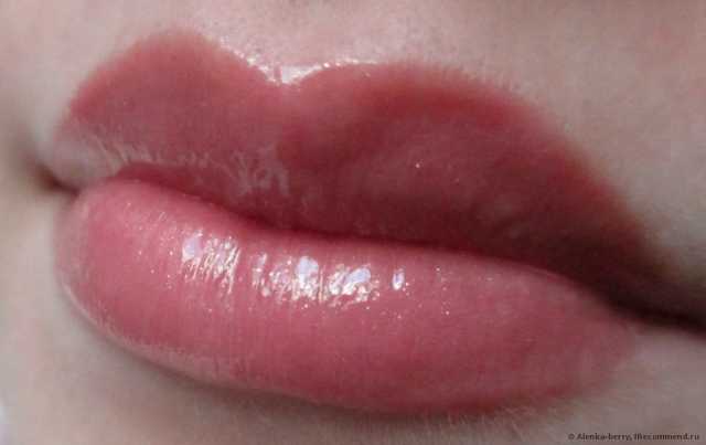 Блеск для губ Lancome Gloss in Love - фото