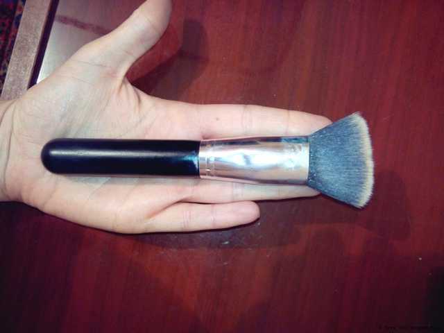 Кисть для тональной основы Aliexpress  Professional Black Flat Top Synthetic Kabuki Brush H1135A single makeup Cosmetic brush - фото