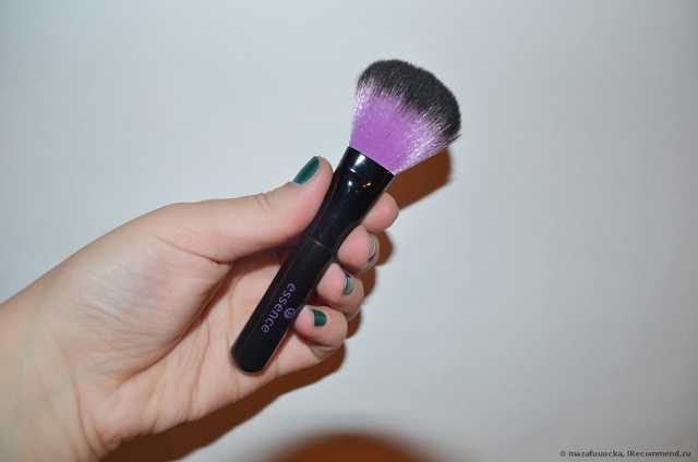 Кисть для пудры Essence Powder Brush - фото