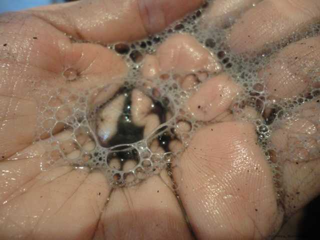 Мыло для лица Natura Siberica Северное мыло-детокс на основе активированного угля для глубокого очищения кожи - фото