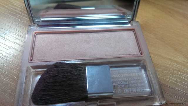 Румяна CLINIQUE Blushing Blush - фото