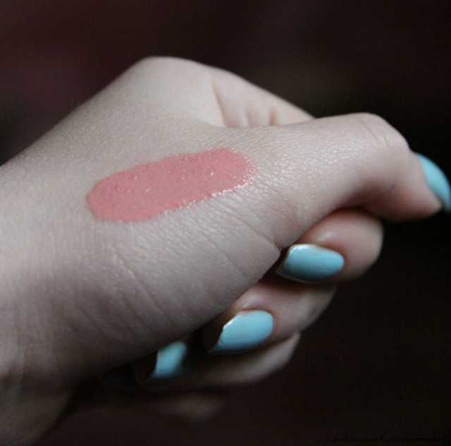 Губная помада Isa Dora Увлажняющая сливочная губная помада IsaDora Cream Gloss Stylo IsaDora - фото
