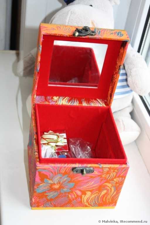 Шкатулка для украшений Aliexpress   Lovely princess square double suction box Korean jewelry box jewelry ring box earrings birthday gift box - фото