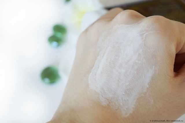 Пенка для умывания Mizon  Snail Repairing Foam Cleanser 60 мл. - фото