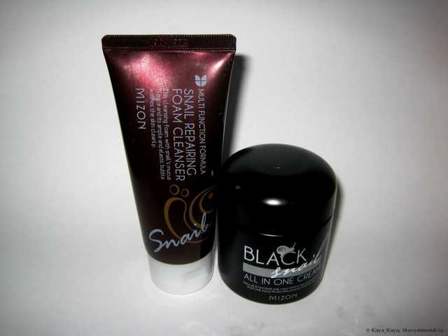Пенка для умывания Mizon  Snail Repairing Foam Cleanser 60 мл. - фото