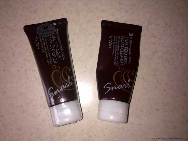 Пенка для умывания Mizon  Snail Repairing Foam Cleanser 60 мл. - фото