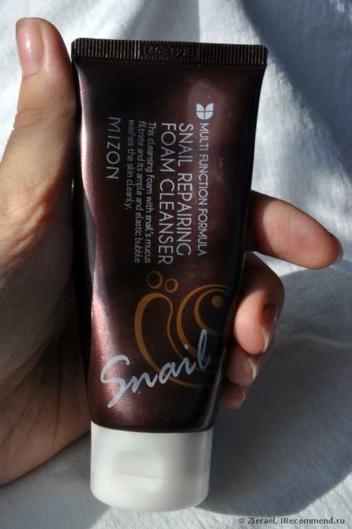 Пенка для умывания Mizon  Snail Repairing Foam Cleanser 60 мл. - фото