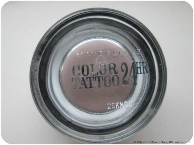 Легендарные тени от  Maybelline !!!   Color Tattoo 24 hour . Самый популярный и шикарный оттенок под № 40, Permanent Taupe.  Необычный, сложный и благородный,  подходит под любые глазки.