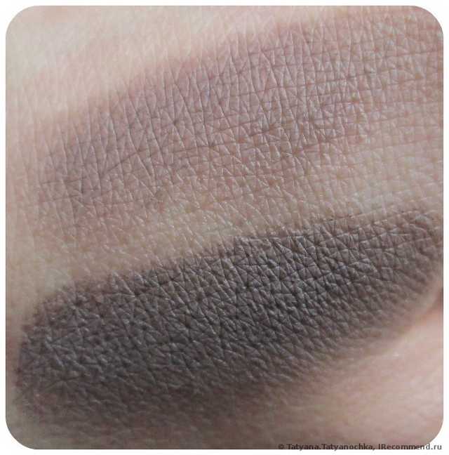 Легендарные тени от  Maybelline !!!   Color Tattoo 24 hour . Самый популярный и шикарный оттенок под № 40, Permanent Taupe.  Необычный, сложный и благородный,  подходит под любые глазки.