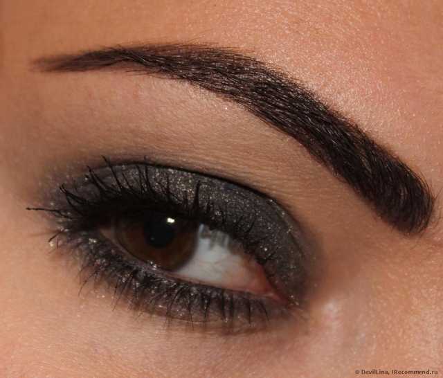 Замечательный обзор на тени от Maybelline Color Tatoo 24HR цвет 60 - Timeless Black(много качественных фото-коллажей)20.03.2014 Дополняю отзыв ещё одним оттенком (к сожалению номер его мне не известен)