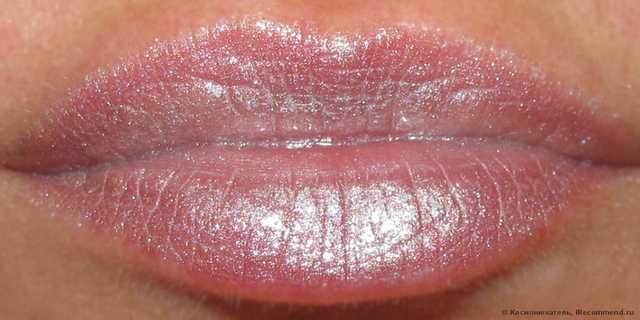 Блеск для губ Essence On top lipgloss - фото