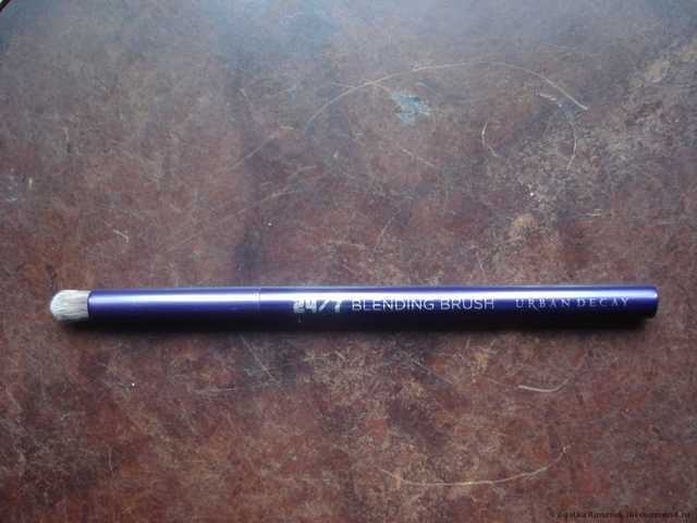 Кисть для макияжа Urban Decay 24/7 Shadow Pencil Blender Brush - фото
