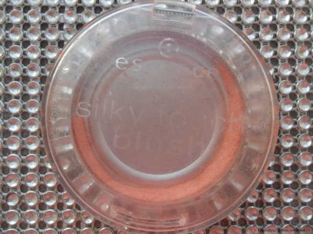 Румяна Essence silky touch blush - фото