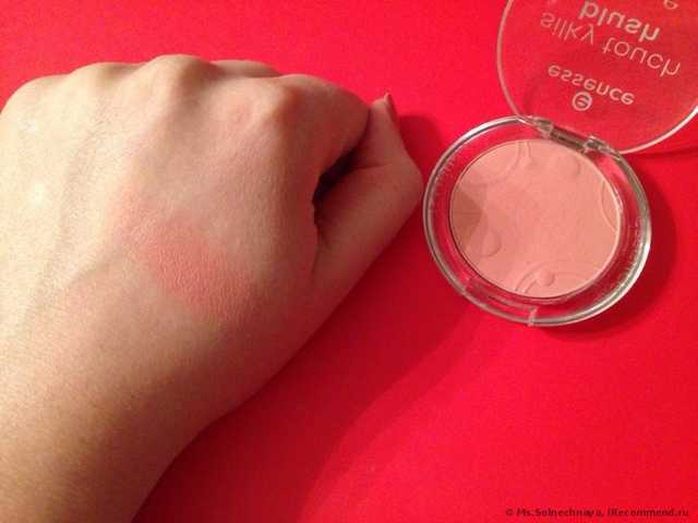 Румяна Essence silky touch blush - фото