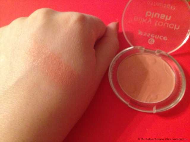 Румяна Essence silky touch blush - фото