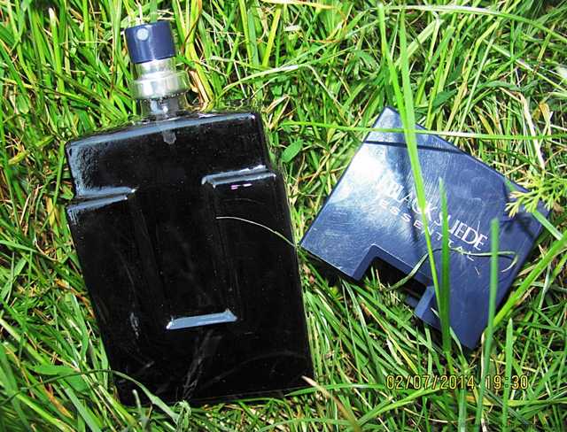 Avon  Black Suede Essential - фото