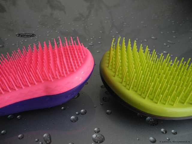 Macadamia No Tangle Brush взует любую чесалку;) В отзыве: а Вы знали, что в ней есть часики? Дискриминационная политика производителя. И, конечно же, бой-сравнение Макадамия со всеми известной Tangle Teezer :: Или тот случай, когда длина имеет значение;)