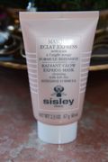 Маска для лица Sisley RADIANT GLOW Express Mask with Red Clay Маска для лица Sisley RADIANT GLOW Express Mask with Red Clay