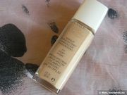 Тональная основа Revlon Nearly naked Тональная основа Revlon Nearly naked