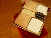 Крем-пудра Clarins Clarins Teint Compact Haute Tenue SPF 15 Everlasting Compact Foundation – Компактная устойчивая крем-пудра